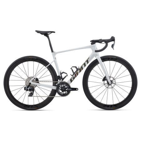 Defy Advanced Pro 1 - 2026 - Giant