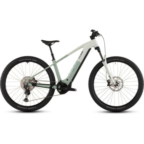 VTTAE Reaction Hybrid PRO 800 - 2026 - Cube