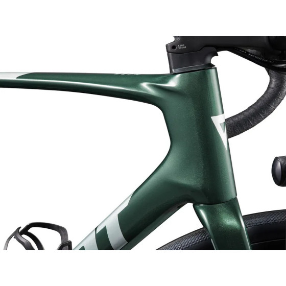 Giant DEFY ADVANCED 3 - Vélo Endurance chez CYCLES BLAIN