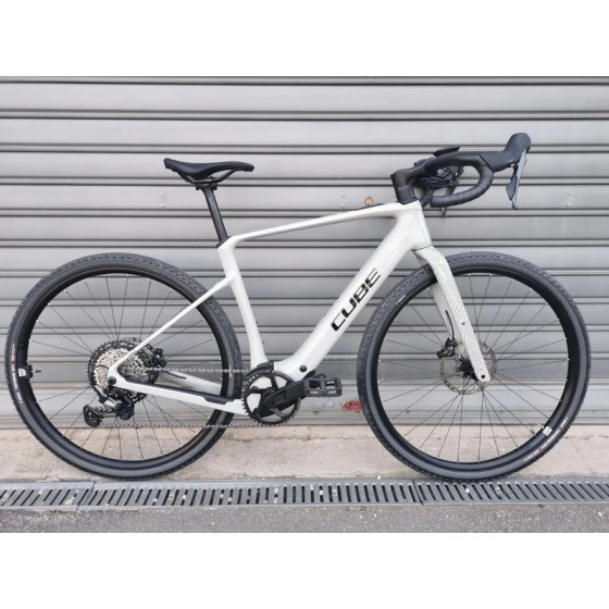Nuroad Hybrid C:62 Race - 2026 - M - Gravel Electrique CUBE d'occasion reconditionné